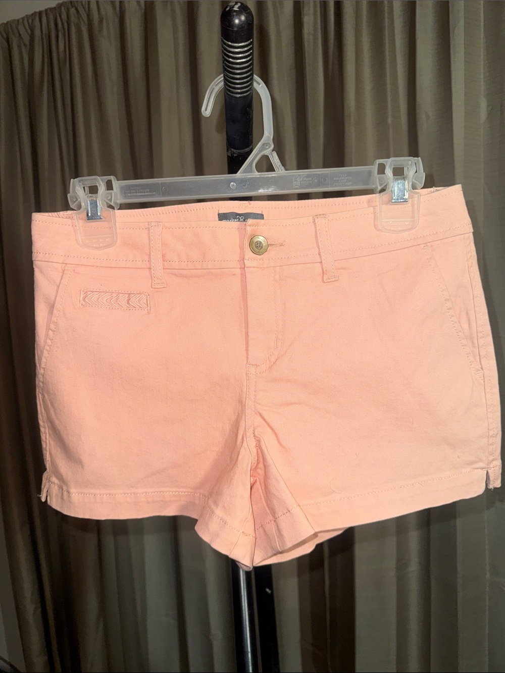 Brand new without tags. Not worn.
Market & Spruce Soft Peach Cotton Chino Short